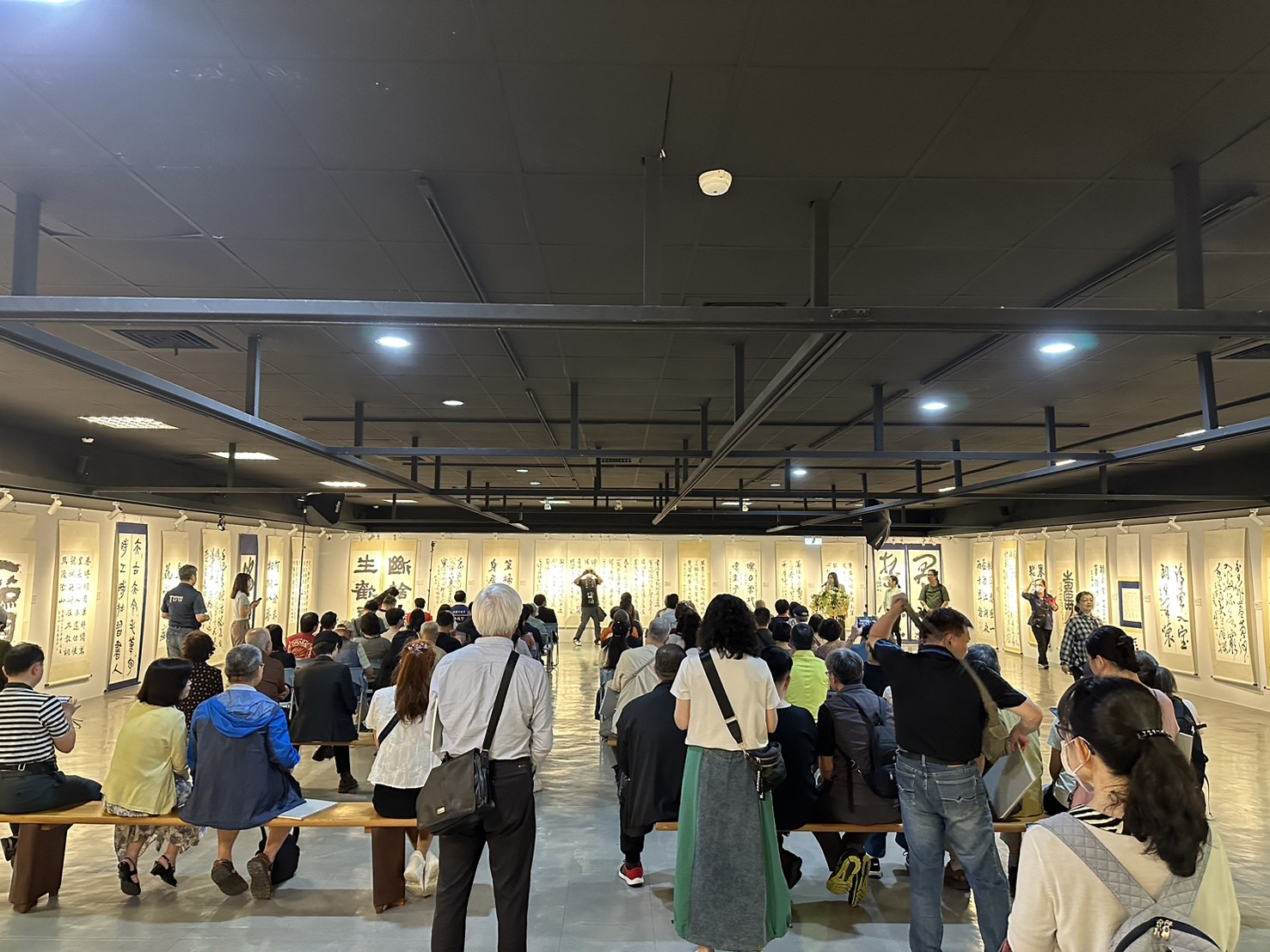 吳英國老師《閒人閒事》書法展