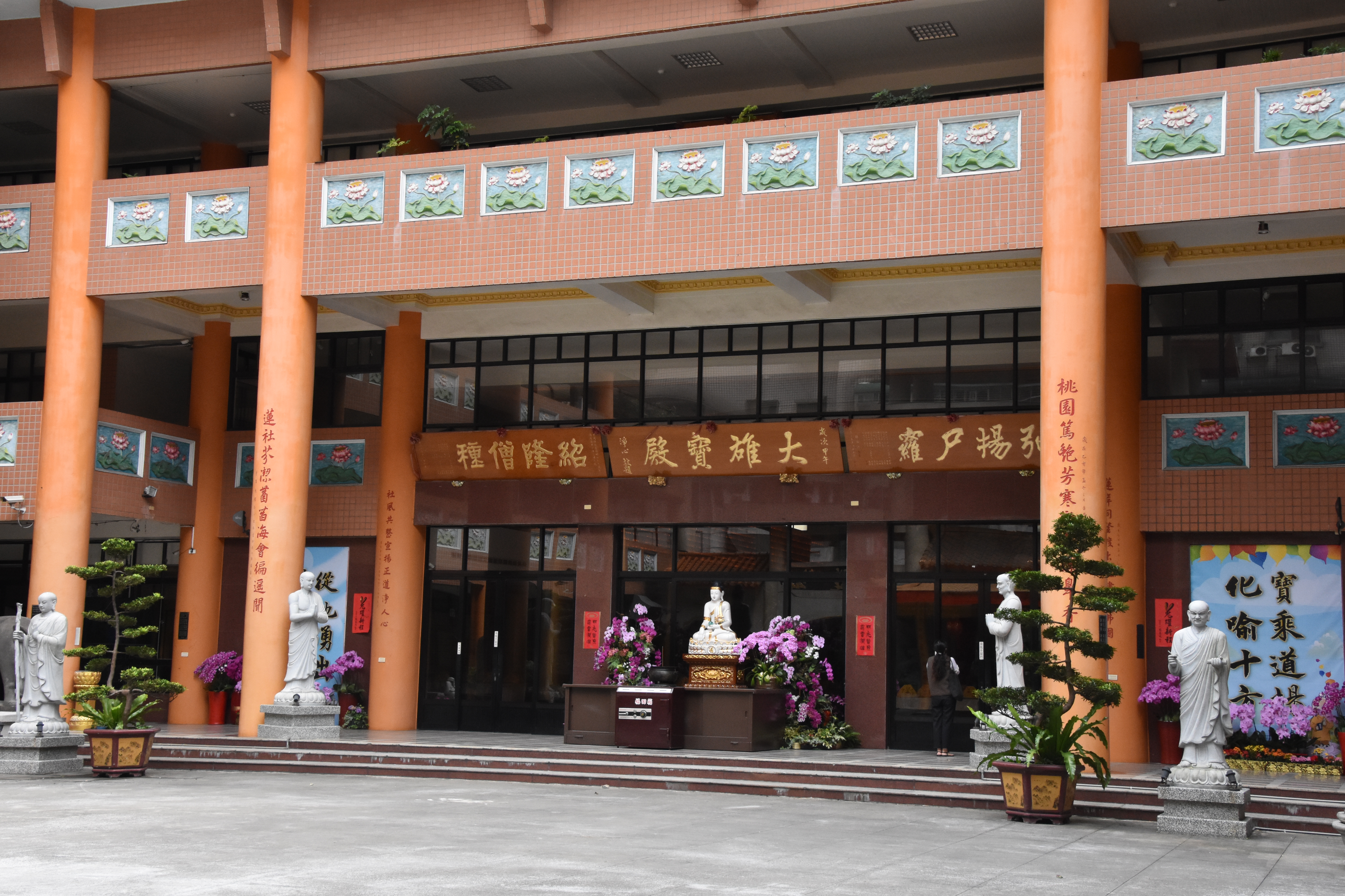 桃園佛教蓮社:寧靜道場禪意環境